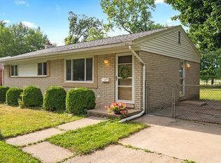 153 Tower Dr, Saline, MI 48176