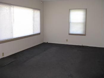 2nd image of 728 N 8th St