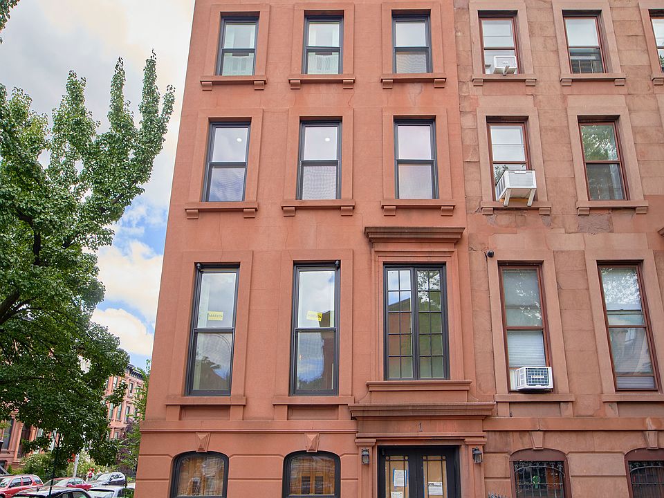 2nd image of 1 Cambridge Pl #1