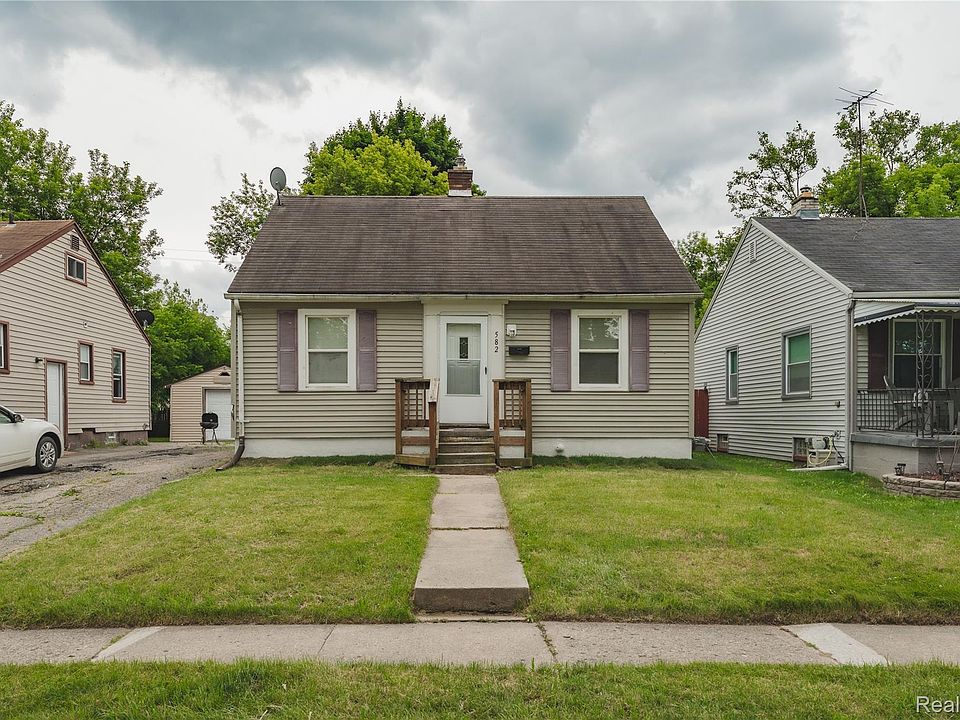 1st image of 582 Lebaron Ave