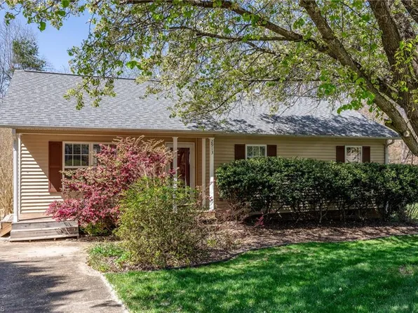 2913 Westgate Dr, High Point, NC 27265