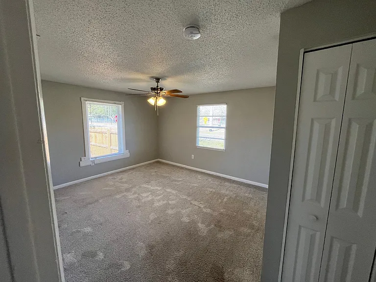 Master Bedroom - Brand New Carpet