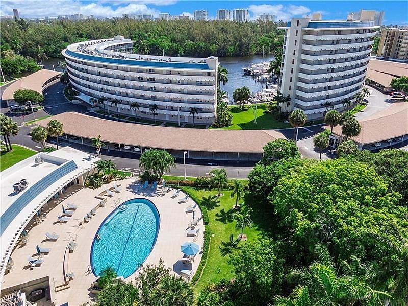 1st image of 1537 E Hillsboro Boulevard #544