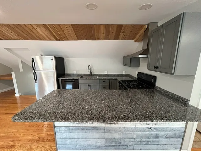 743 Highland Ave #3 — Photo 5