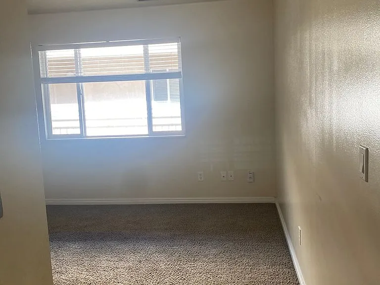650 N 500 W #301 — Photo 26