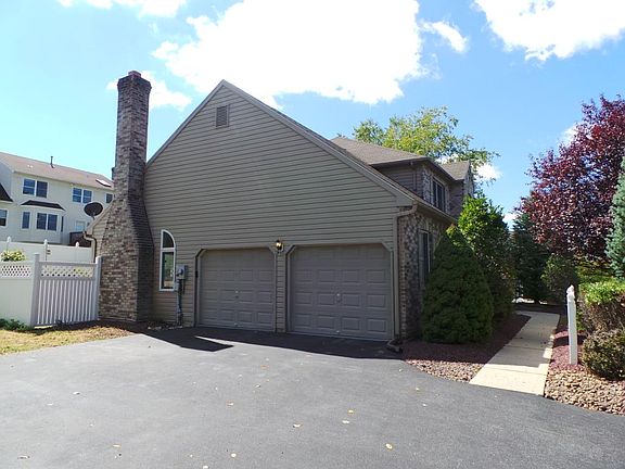 2nd image of 4006 Galway Drive