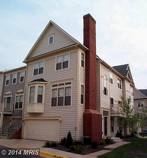1st image of 46361 Hobbs Sq