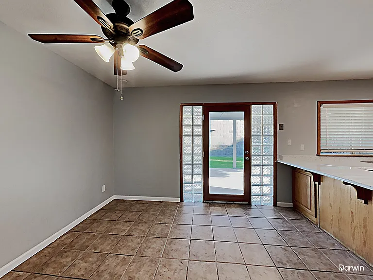 2440 E Dahlia Dr — Photo 7
