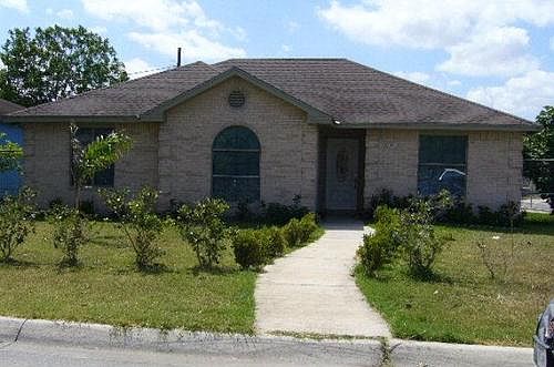 1st image of 2702 Sevilla Dr