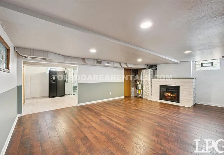 391 Perry Dr — Photo 31