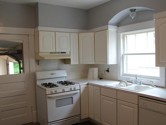 5th image of 44 Auburn Ave SE