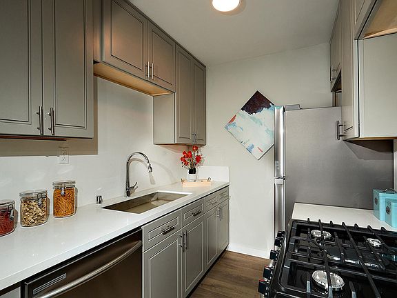 2nd image of 3755 Inglewood Blvd APT 2