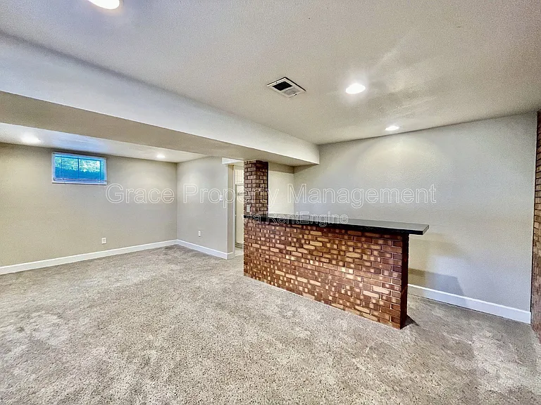 10758 Ogden St — Photo 20