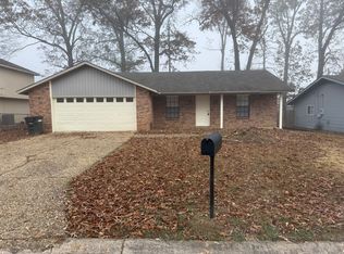 6007 Woodview Dr N, Sherwood, AR 72120