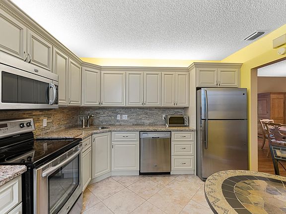 3rd image of 5155 Europa Dr #U