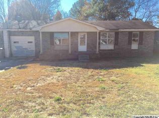 611 Cedar Lake Rd SW, Decatur, AL 35603