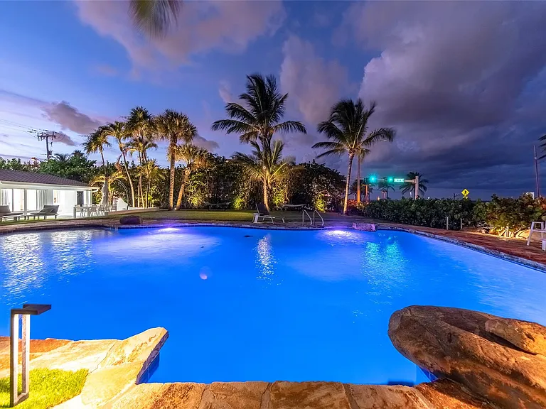 1663 N Fort Lauderdale Beach Blvd — Photo 12