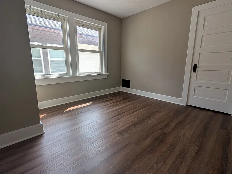706 Kolping Ave — Photo 12