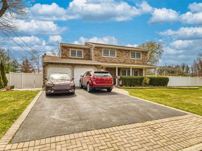 2 Angelica Court, West babylon, NY, 11704
