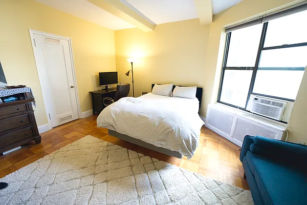 Rented by Owner | media 45