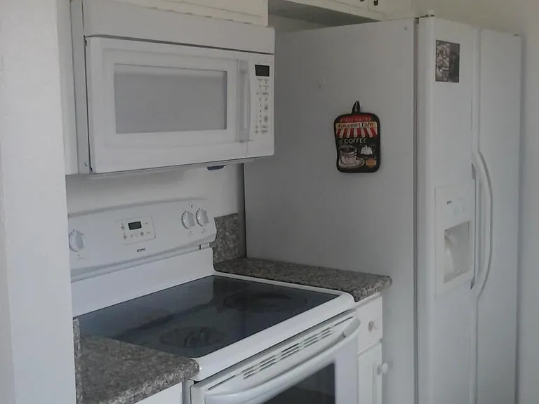 9017 Casals St #4 — Photo 3
