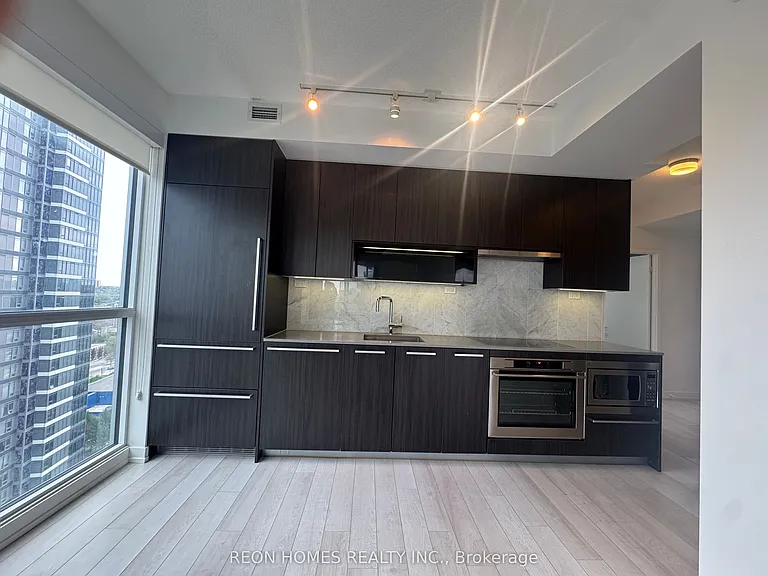 115 McMahon Dr #1603 — Photo 12
