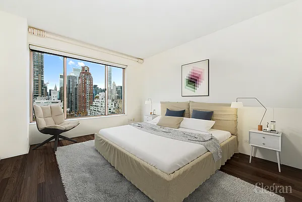 Sold by Elegran | media 8