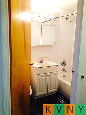 Rented by KVNY Soho | media 64