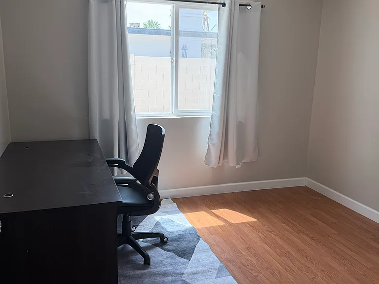 4044 E Yucca St — Photo 11