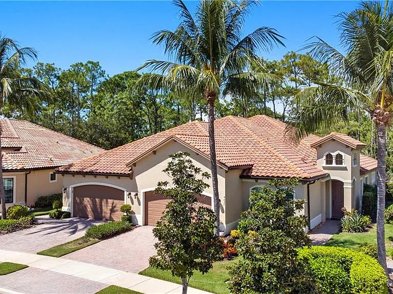 9475 Isla Bella Cir — Photo 42
