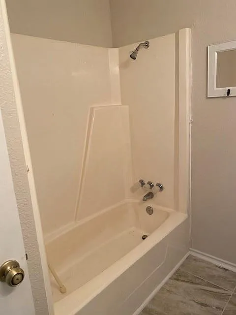 2 bed, 1250 sqft, $1,250 — Photo 2