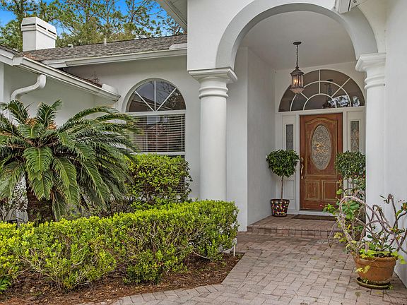 2nd image of 15805 Fairchild Dr