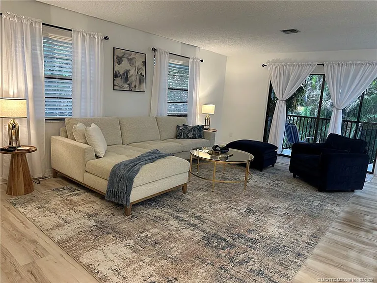 4095 SE Centerboard Ln #6-B — Photo 8