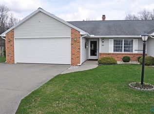 111 Woodside Ln, Fremont, OH 43420