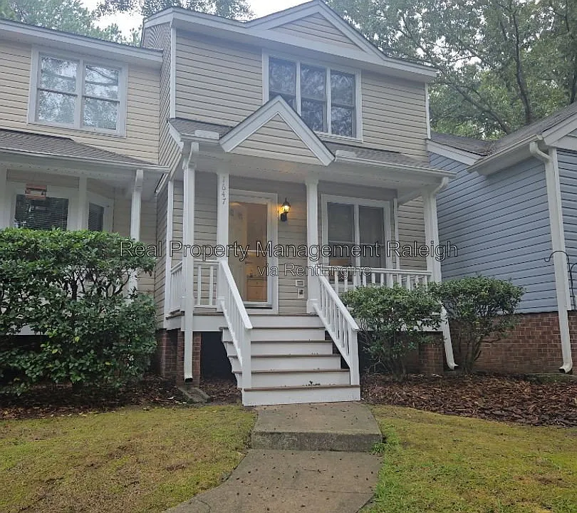 1647 Claiborne Ct