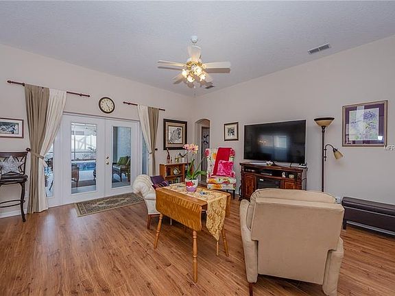 3rd image of 10826 Piping Rock Cir