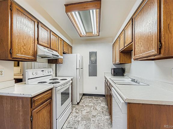 4th image of 14720 E Kentucky Drive #634