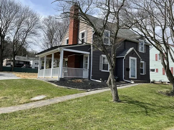 9 Watts St, Towanda, PA 18848