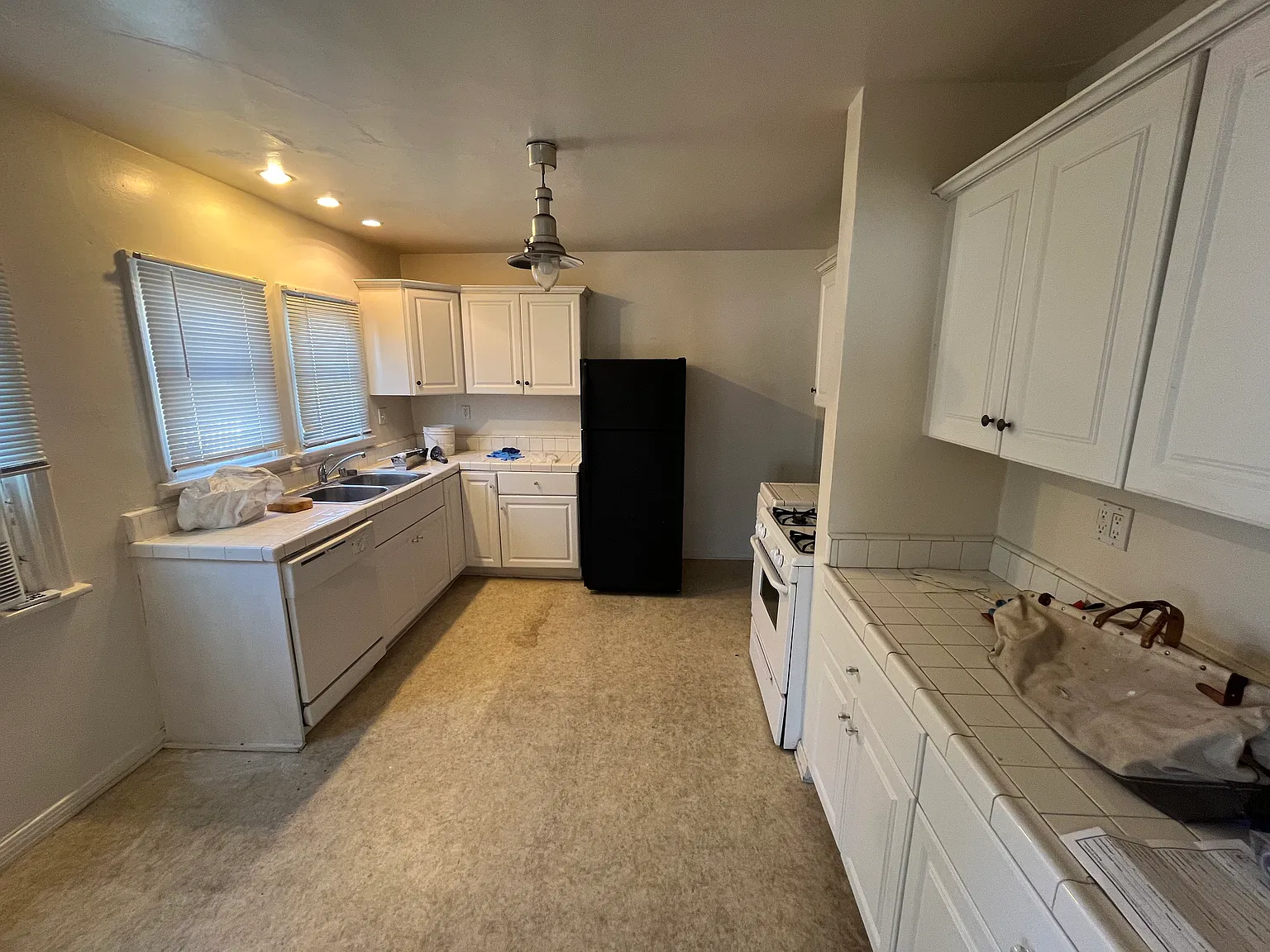 2 bed, 1500 sqft, $3,700 — Photo 2