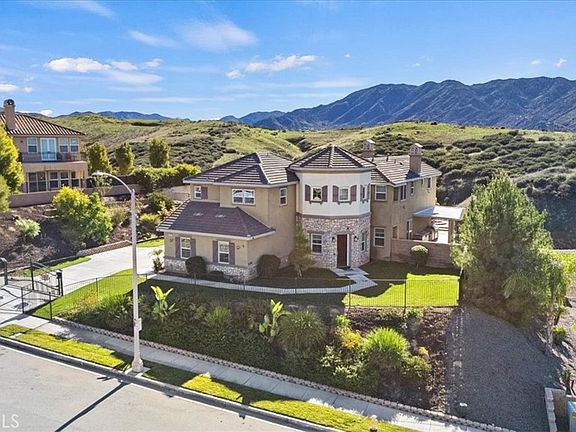 4th image of 3094 Crystal Ridge Ln