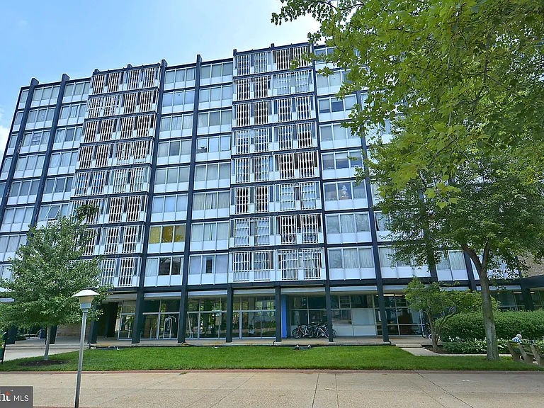 1301 Delaware Ave SW #N807 — Photo 48