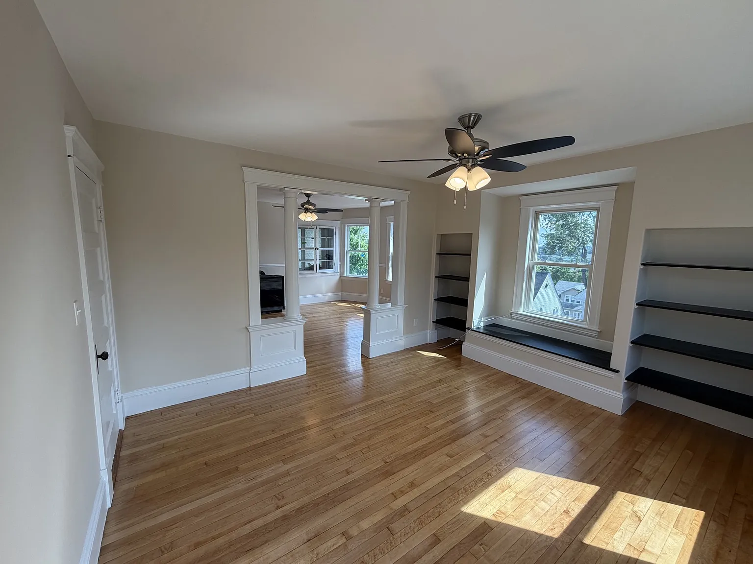 2 bed, 1300 sqft, $2,100 — Photo 4