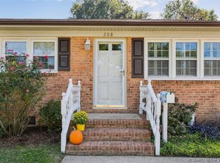 208 Cleopatra Ct, Hampton, VA 23669