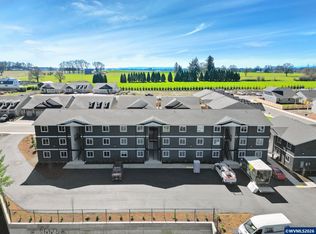 354 S 8th St, Carlton, OR 97111