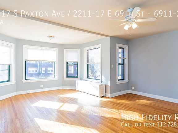 3rd image of 6901 S Paxton Ave #6911-2