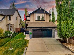 196 E Brightondale Close SE, Calgary, AB T2Z 4M6