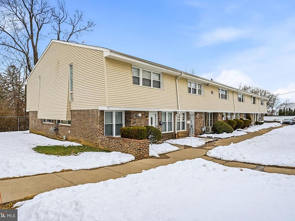 1st image of 3850 Woodhaven Rd Unit 607