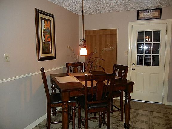 Another view of breakfast area.