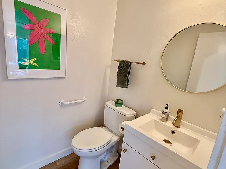 downstairs half bathroom