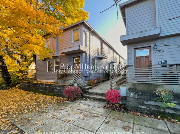 7726 SE Washington St, Portland, OR 97215